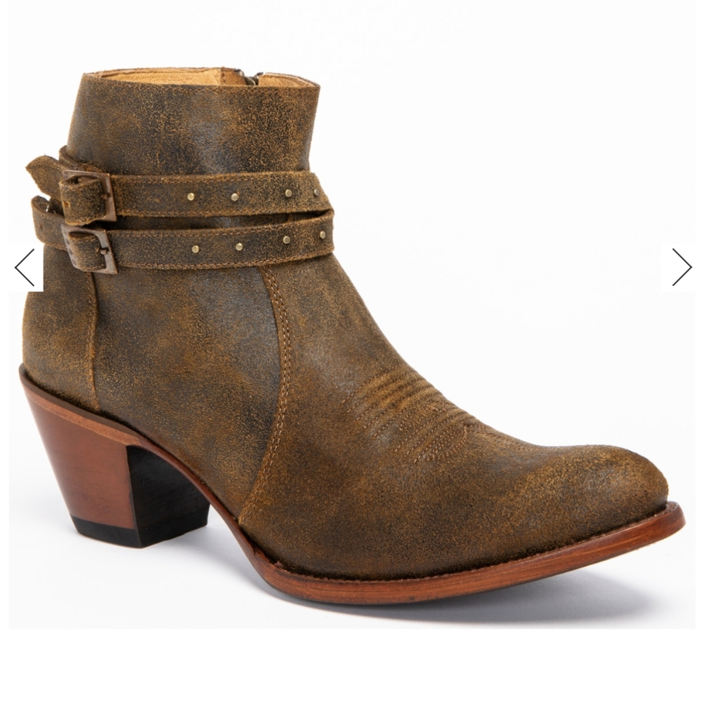 Shyanne size 8 booties